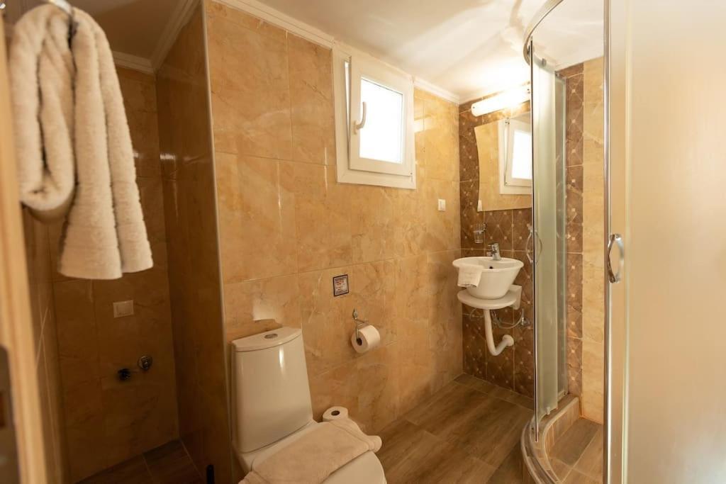 Spacious Apartment In Old Town - Private Parking Selanik Dış mekan fotoğraf